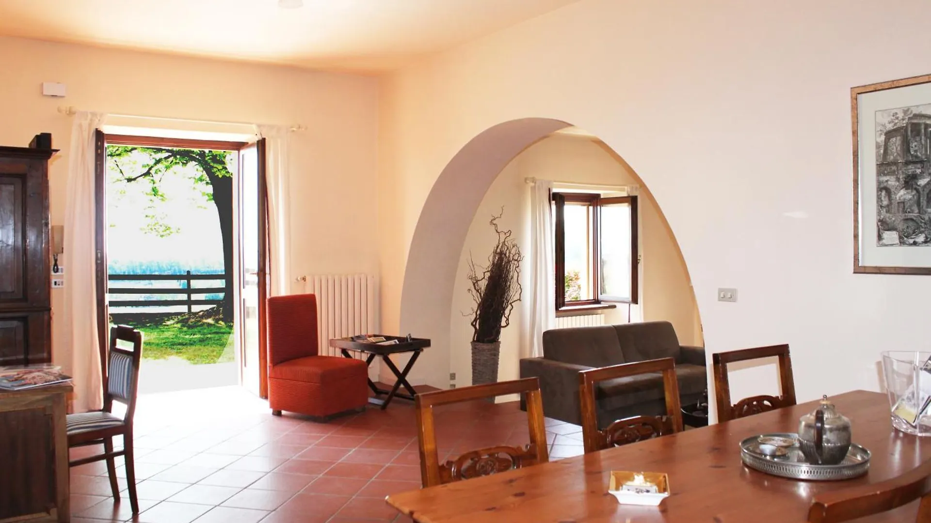 Villa Montecroce contacts